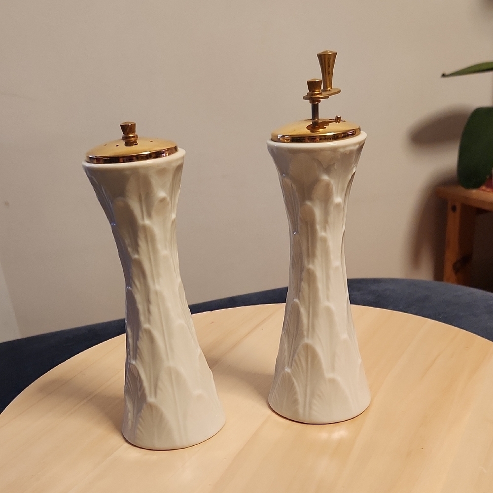 Vintage Lenox Glenwood Mill Gold Top Ivory Porcelain Salt & Pepper Set